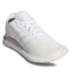 Women’s Swift Run Casual Sneakers